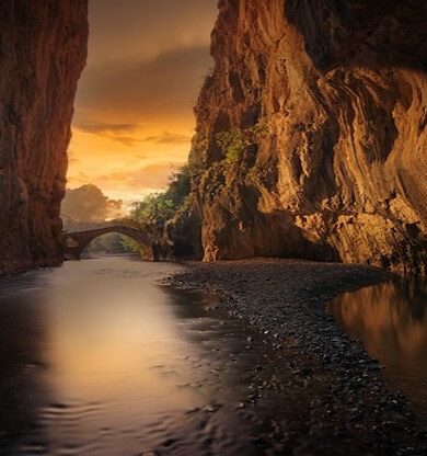 Depremin yaralarını turizmle saralım