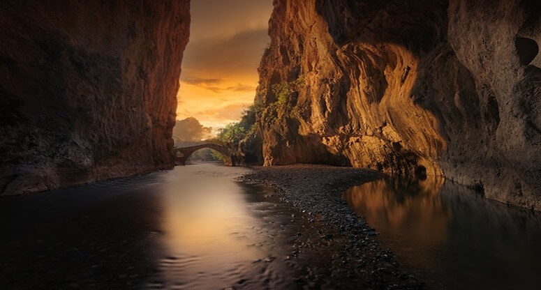 Depremin yaralarını turizmle saralım