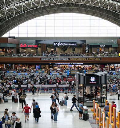 Sabiha Gökçen Havalimanı'nda Kurban Bayramı yoğunluğu başladı