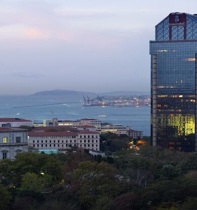 The Ritz-Carlton, Istanbul’a Condé Nast Traveler The Readers’ Choice 2023 Ödülü