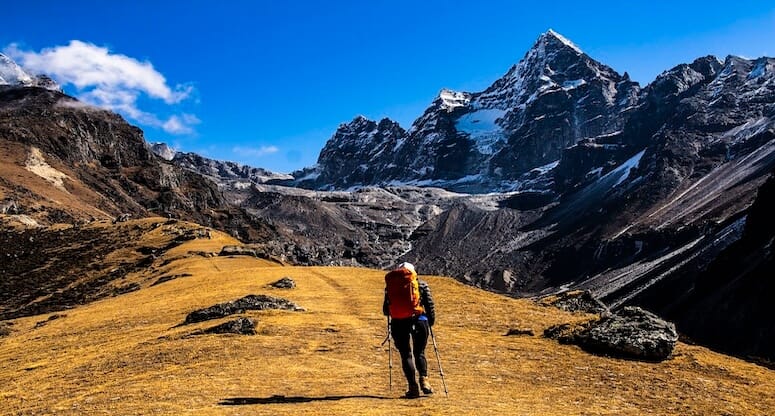 Röportaj: Dünya Turuna Çıkan Gezgin - Aylin Yılmaz
