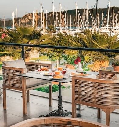 Marmaris'te Lezzet Şöleni: Brasserie Martı ve Mistral