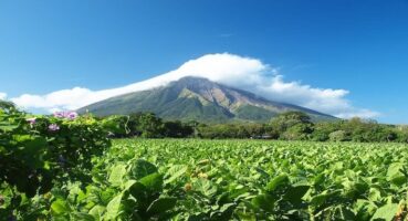 Nikaragua: Doğanın Şiirsel Dansı ve Tarihin İzleri