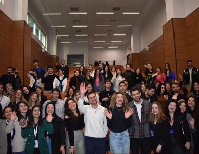 SheRises, Akademik Dünyada Güçlü Kadınların Deneyimleri ile Gençlere Yol Gösterdi