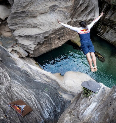 Suudi Arabistan'da Uçurum Dalışı
