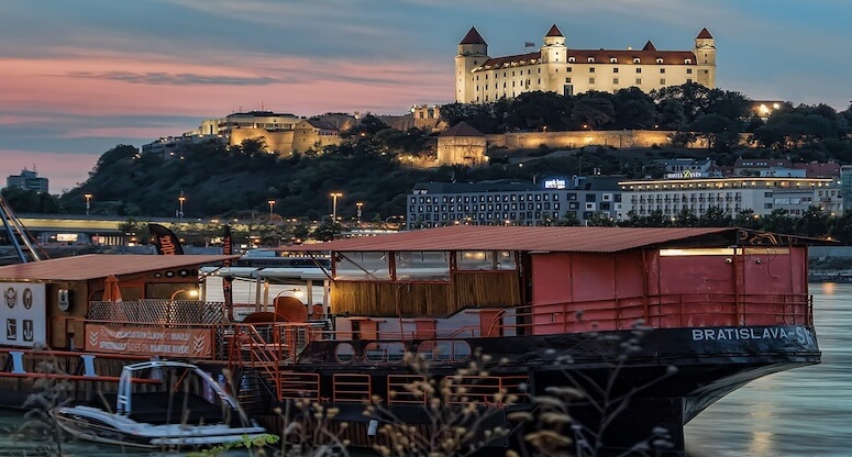 Slovakya Gezilecek Yerler