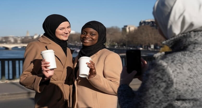 Namaz Hassasiyetli Muhafazakar Turlar