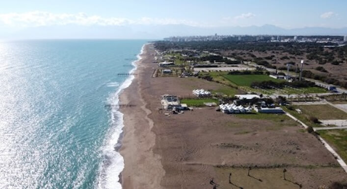 Antalya'nın En Popüler Plajları ve Deniz Aktiviteleri