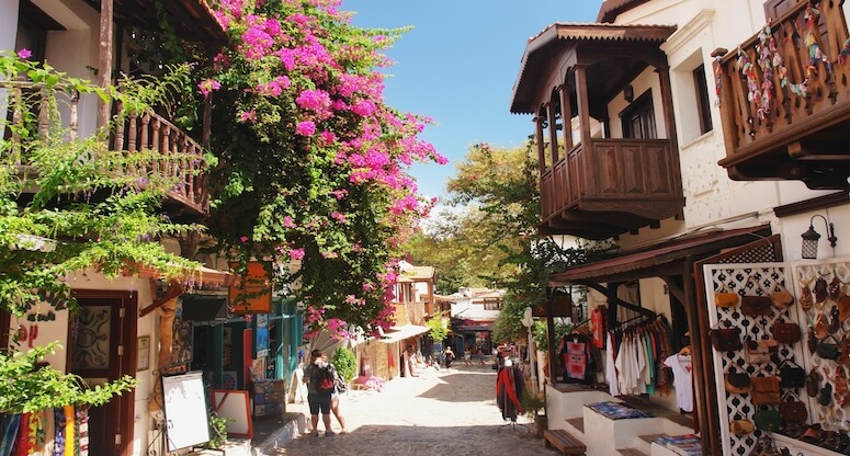 Araç Kiralayarak Keşfedilecek 9 Harika Rota