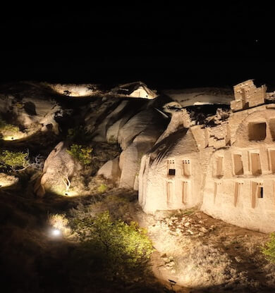 Güvercinlik Vadisi Gece Aydınlatması ile Büyüleyici Bir Deneyime Hazır!