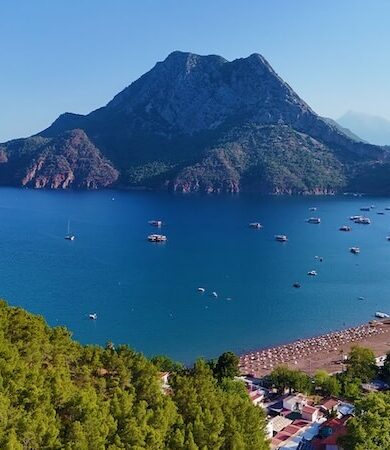 Adrasan’da Sezon Açılıyor: Tatilciler Doğayla İç İçe Bir Yaz İçin Hazır