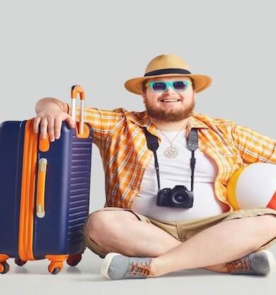 Deniz, Kum ve Altın: Tatilde Erkek Altın Kolye Kullanım Rehberi