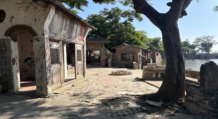 Lao Tang Lake Art Village