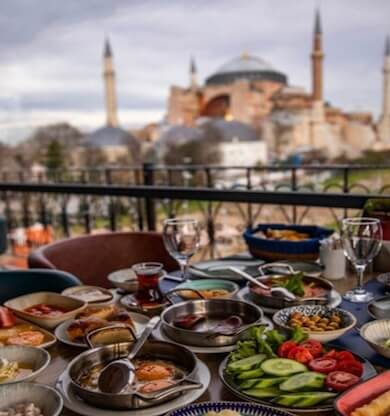 Sultanahmet En İyi Kahvaltı Restoran Deneyimi: Seven Hills Restaurant